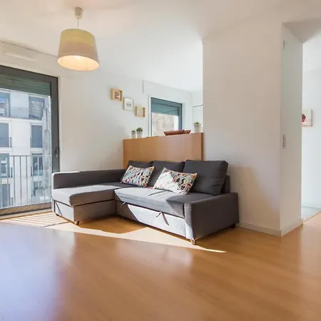 Charming In Center With Garage * Лісабон