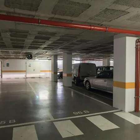 Charming In Center With Garage *