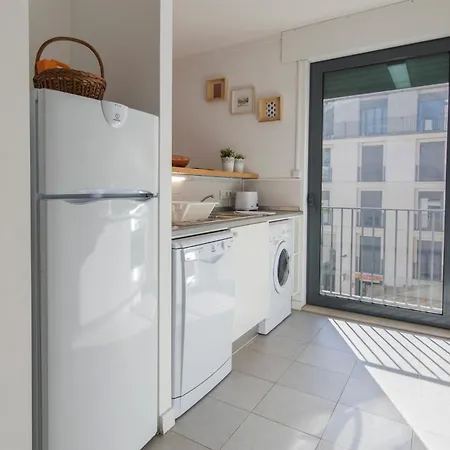 014 A - Charming In Center With Garage Daire *