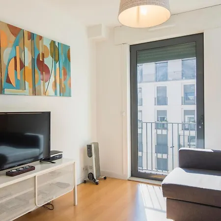 Apartment Charming In Center With Garage Lissabon