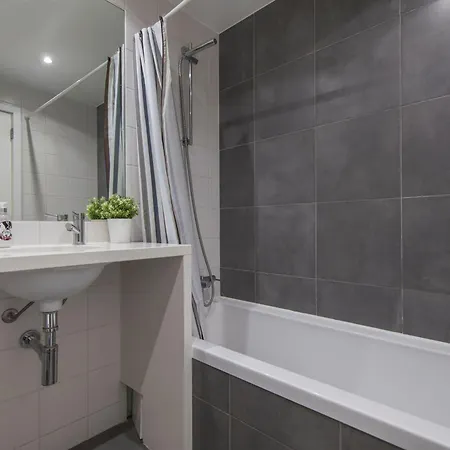 Charming In Center With Garage *